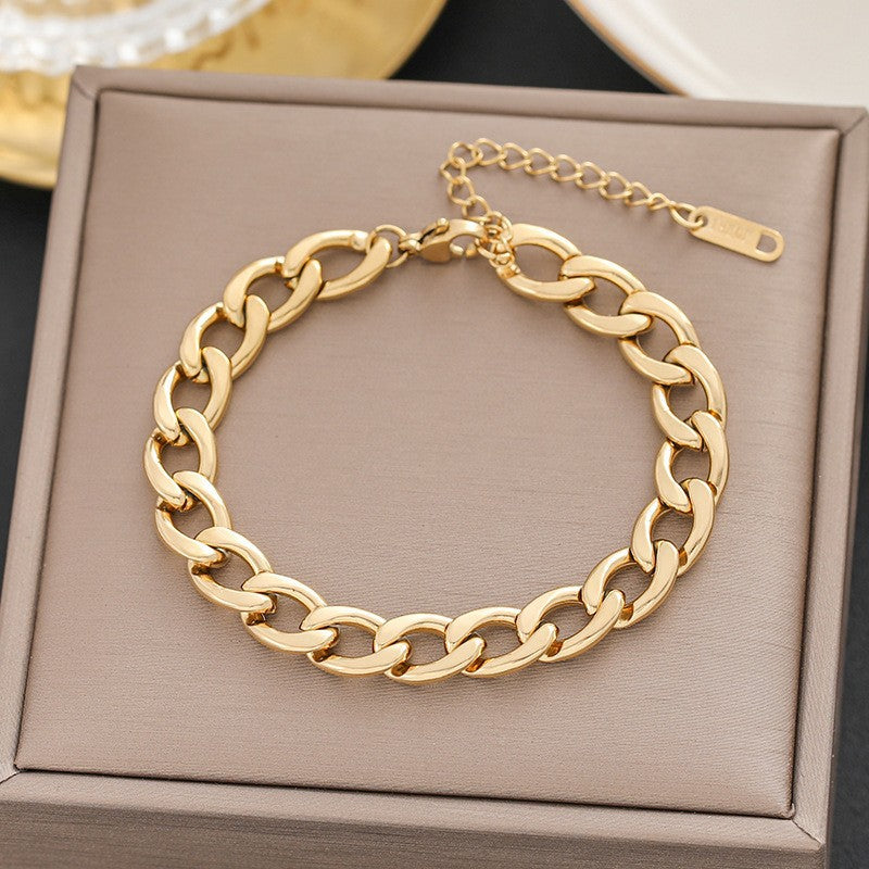 Gold Curb Chain Bracelet